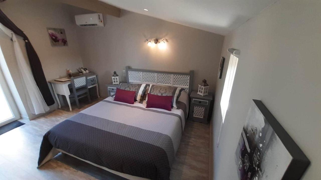 O Reve De Gabriel Bed and Breakfast Saint-Amand-de-Coly Εξωτερικό φωτογραφία