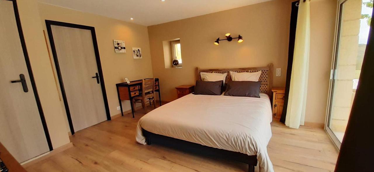 O Reve De Gabriel Bed and Breakfast Saint-Amand-de-Coly Εξωτερικό φωτογραφία