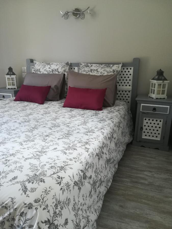 O Reve De Gabriel Bed and Breakfast Saint-Amand-de-Coly Εξωτερικό φωτογραφία